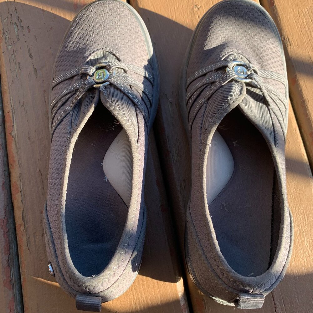 Women’s Bzees Gray Niche Slip On Flats